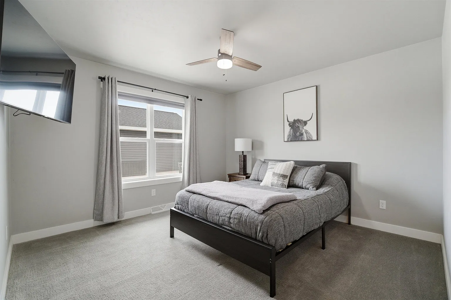 Bedroom detail