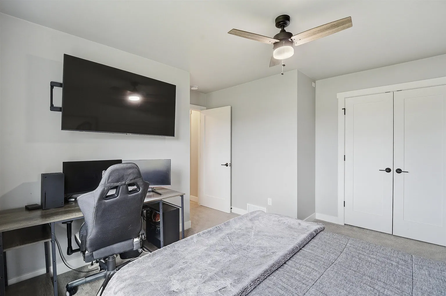Bedroom closet